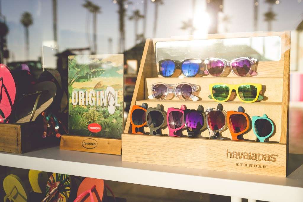 Havaianas | 300 Pacific Coast Hwy, Suite 107-A, Huntington Beach, CA 92648 | Phone: (714) 536-0001