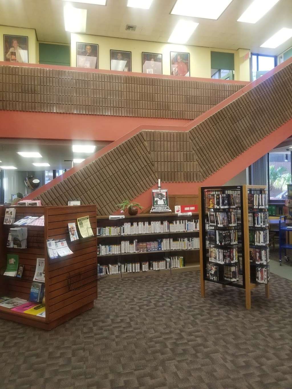 Riviera Beach City Hall | 600 W Blue Heron Blvd, Riviera Beach, FL 33404, USA | Phone: (561) 845-4000