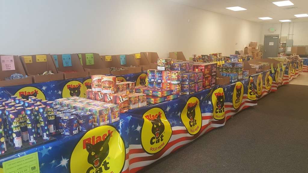 USA Fireworks | 833 Indianapolis Rd, Greencastle, IN 46135 | Phone: (765) 655-2407