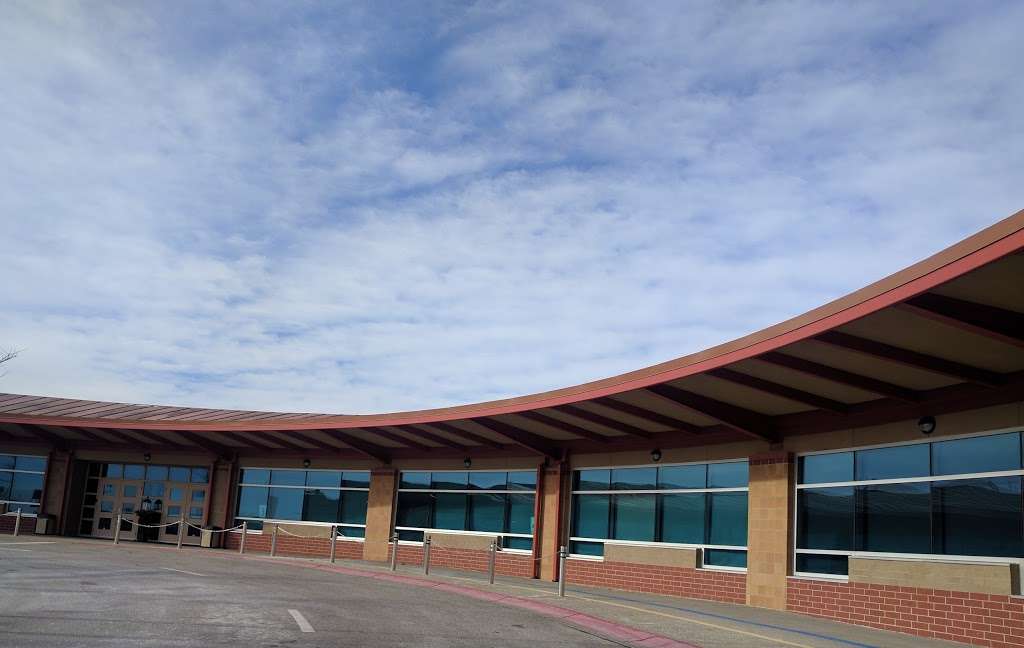 Sunrise Point Elementary School | 15800 Roe Ave, Overland Park, KS 66224, USA | Phone: (913) 239-7500