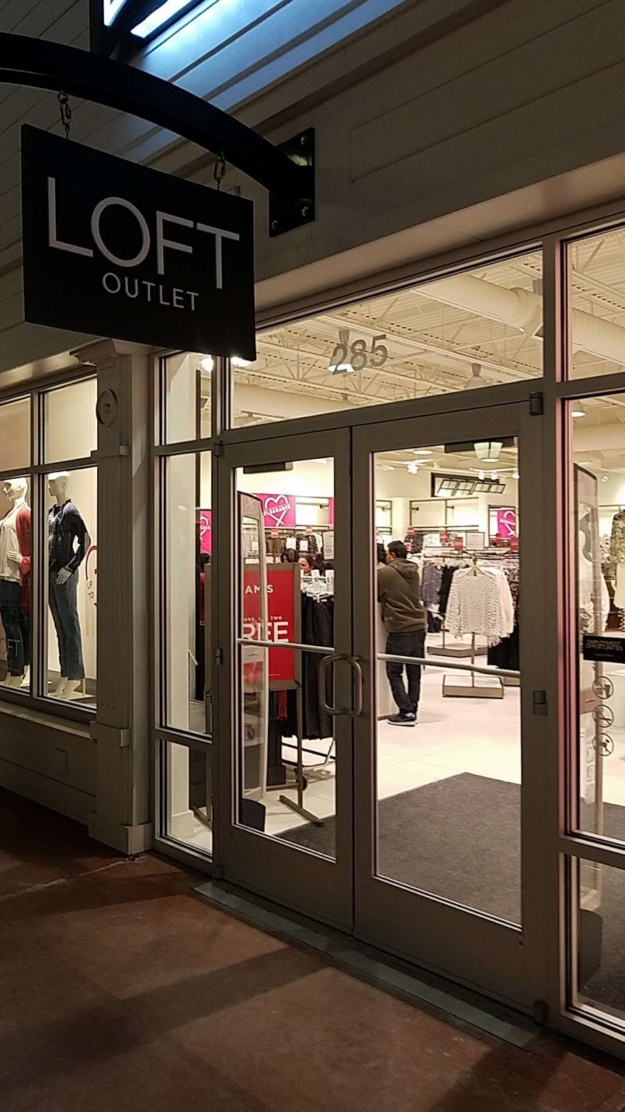 LOFT Outlet | 80 Premium Outlets Blvd, Merrimack, NH 03054 | Phone: (603) 424-7097