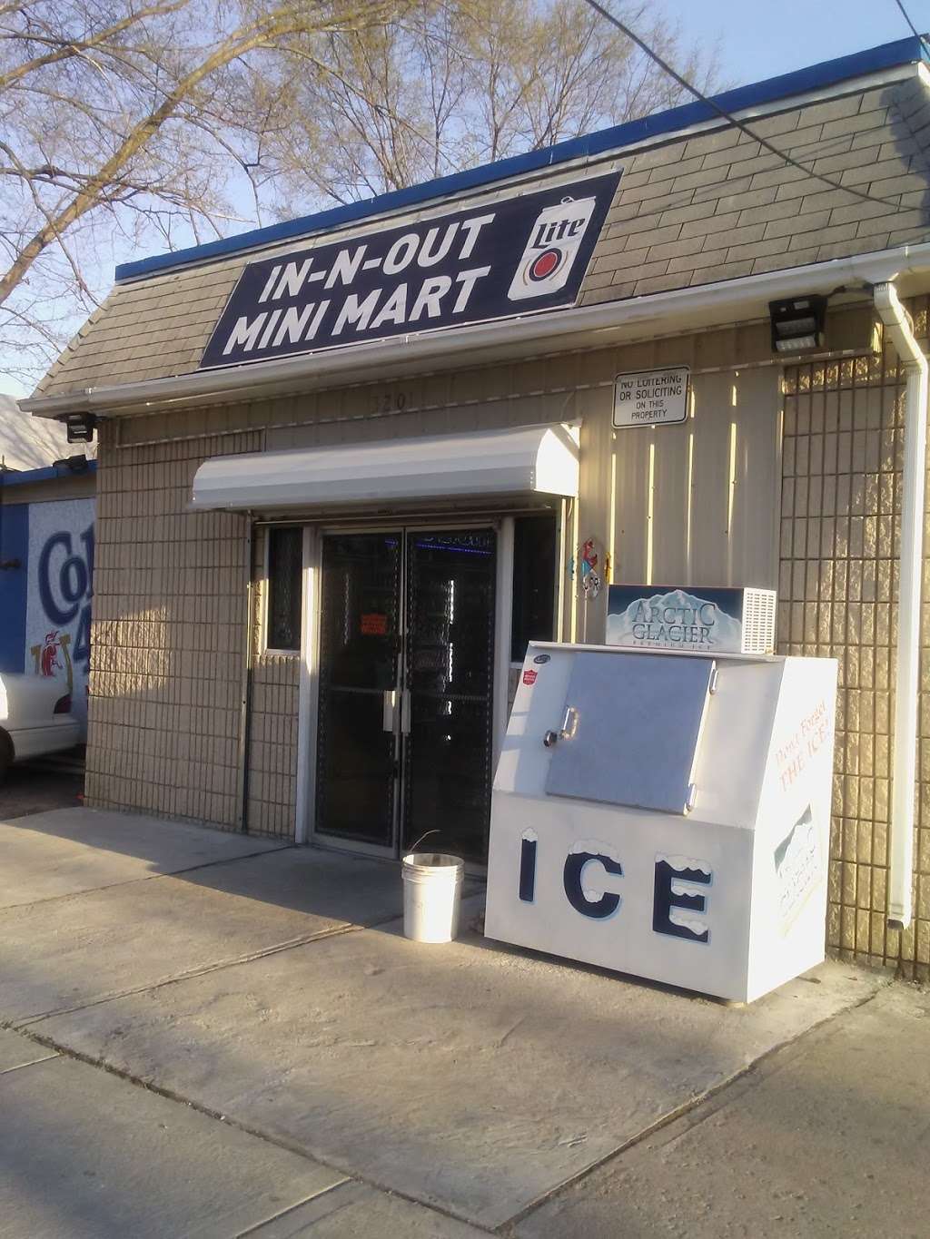 Short Stop Minimart | 3201 E 51st St, Kansas City, MO 64130, USA | Phone: (816) 321-2319