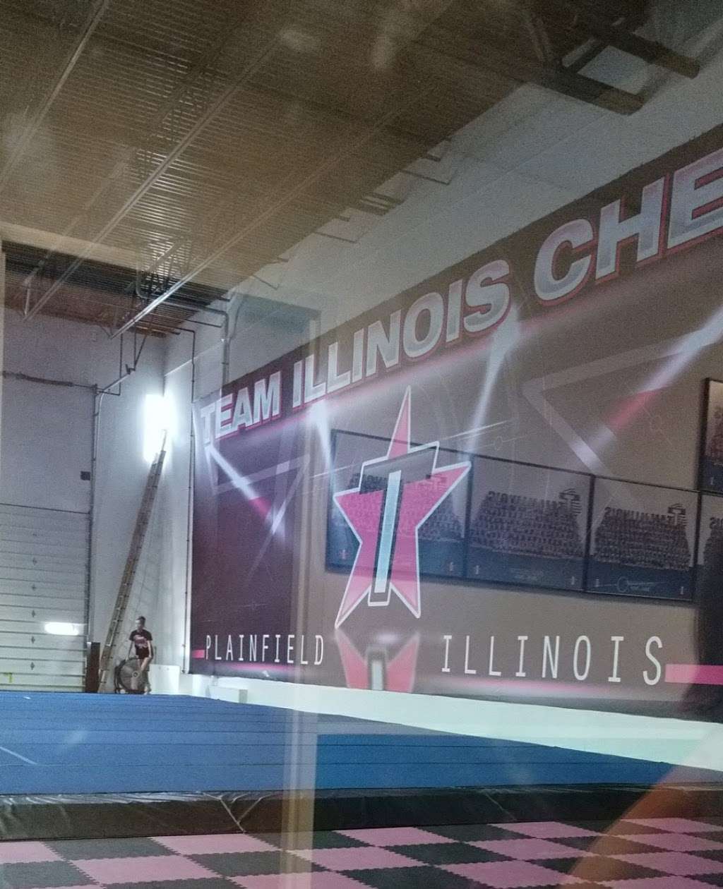 Team Illinois Cheer | 24317 W 143rd St #109, Plainfield, IL 60544, USA | Phone: (779) 234-5063