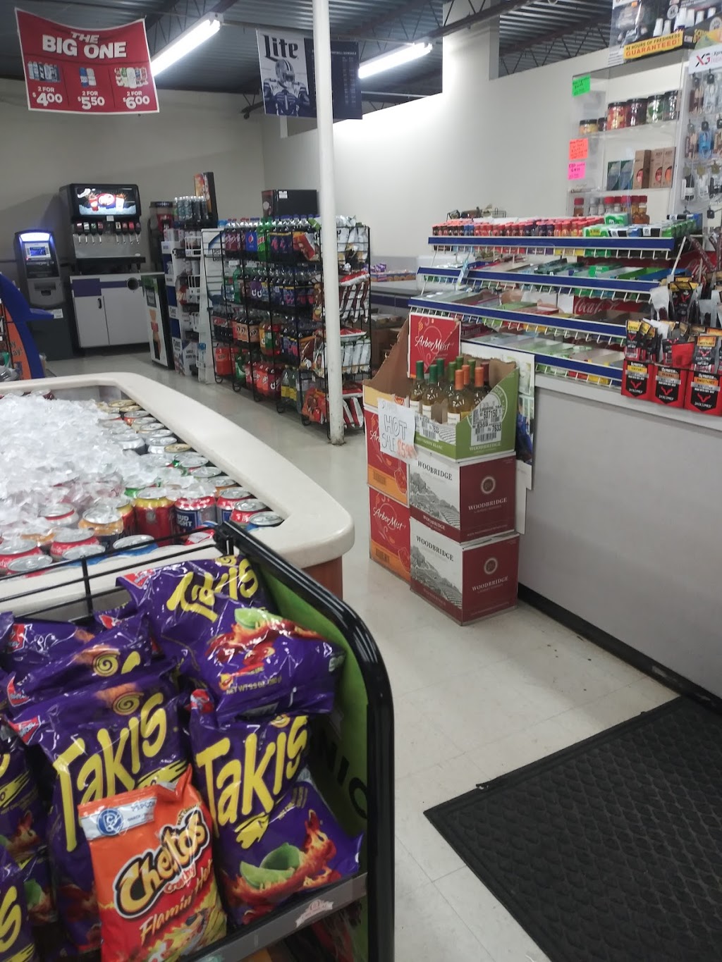 Sims Drive-In Grocery | 216 Houston St, Cedar Hill, TX 75104, USA | Phone: (972) 291-1639