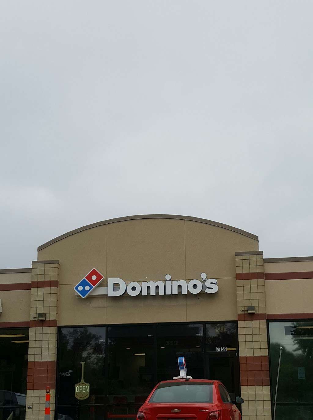 Dominos Pizza | 7759 NW Prairie View Rd, Kansas City, MO 64151, USA | Phone: (816) 741-1900
