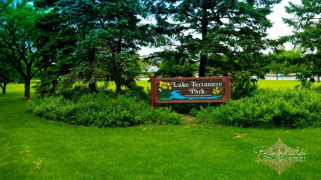 Lake Terramere | N Kennicott Ave & W Kingsley Dr, Arlington Heights, IL 60004, USA | Phone: (847) 577-3000