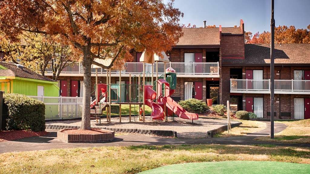 Travelodge by Wyndham Doswell/Kings Dominion Area | 16102 Theme Park Way, Doswell, VA 23047, USA | Phone: (804) 876-3321