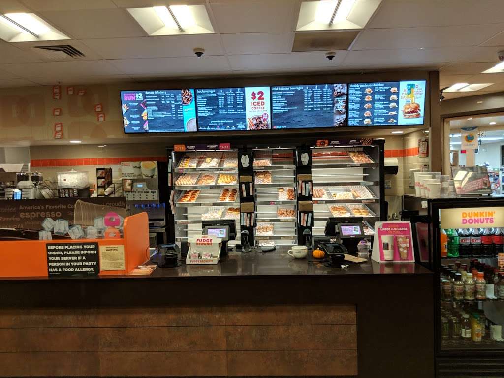 Dunkin | 118 San Mateo Rd, Half Moon Bay, CA 94019, USA | Phone: (650) 560-0106