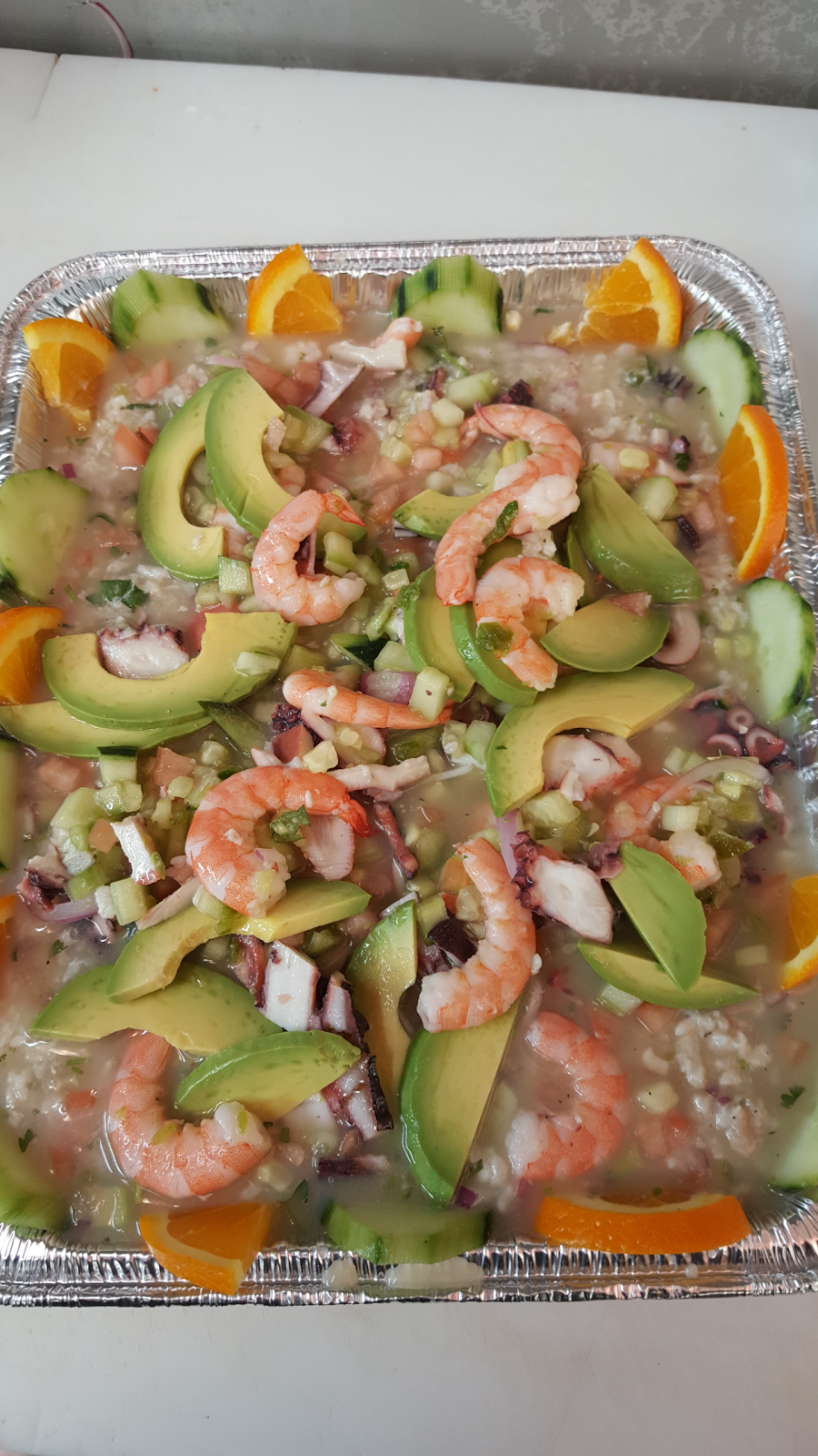 Mariscos El Pescador | 112 E Bishop St, Santa Ana, CA 92701, USA | Phone: (714) 805-3389