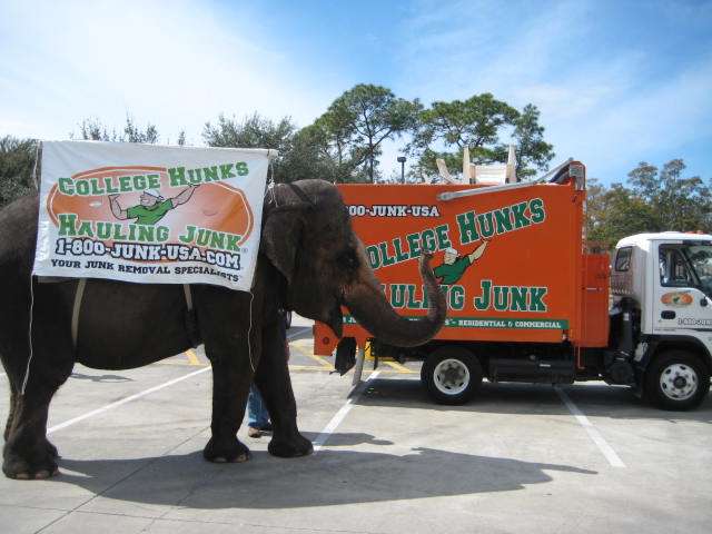 College Hunks Hauling Junk and Moving | 15891 Interstate 45 S, Conroe, TX 77385, USA | Phone: (281) 612-7929