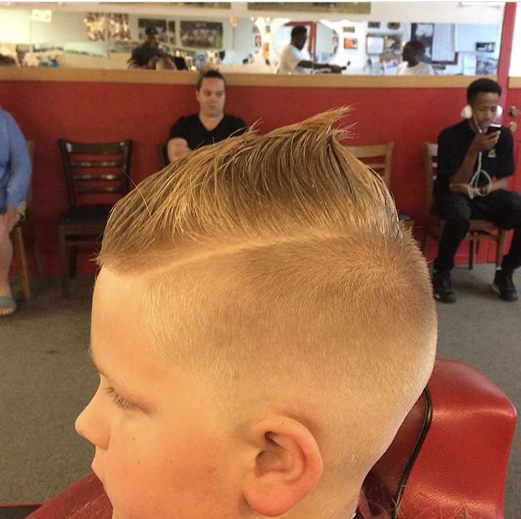 Marvelous Cuts | 2703 Franklin St, Michigan City, IN 46360, USA | Phone: (219) 879-5883