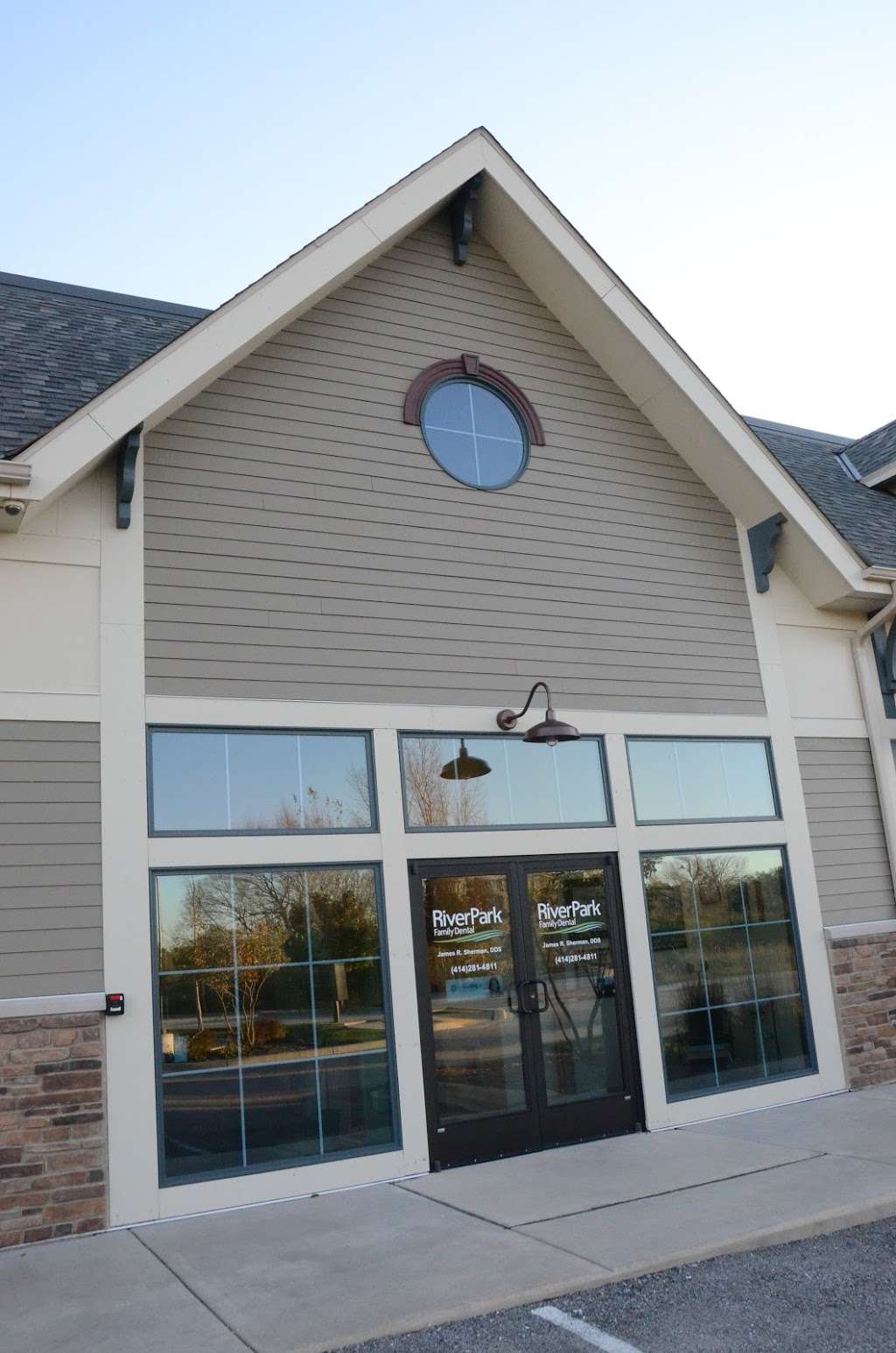 RiverPark Family Dental | 5600 W Rawson Ave #104, Franklin, WI 53132, USA | Phone: (414) 281-4811