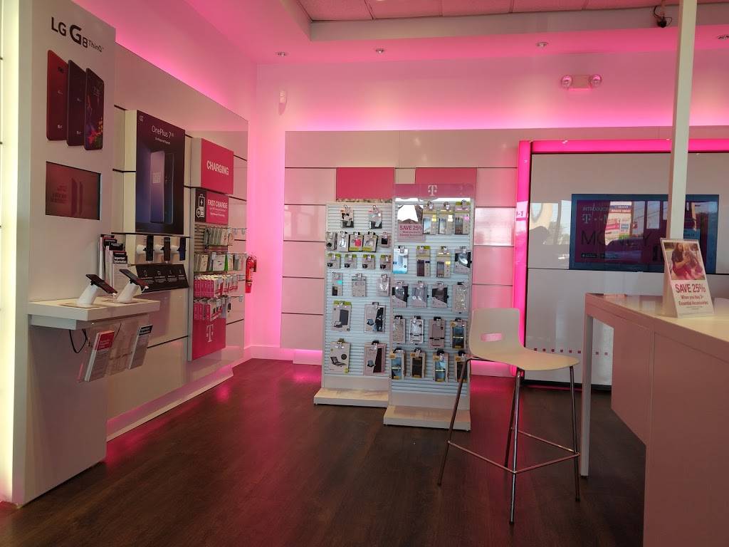 T-Mobile | 1140-1 Dunn Ave, Jacksonville, FL 32218 | Phone: (904) 751-6780