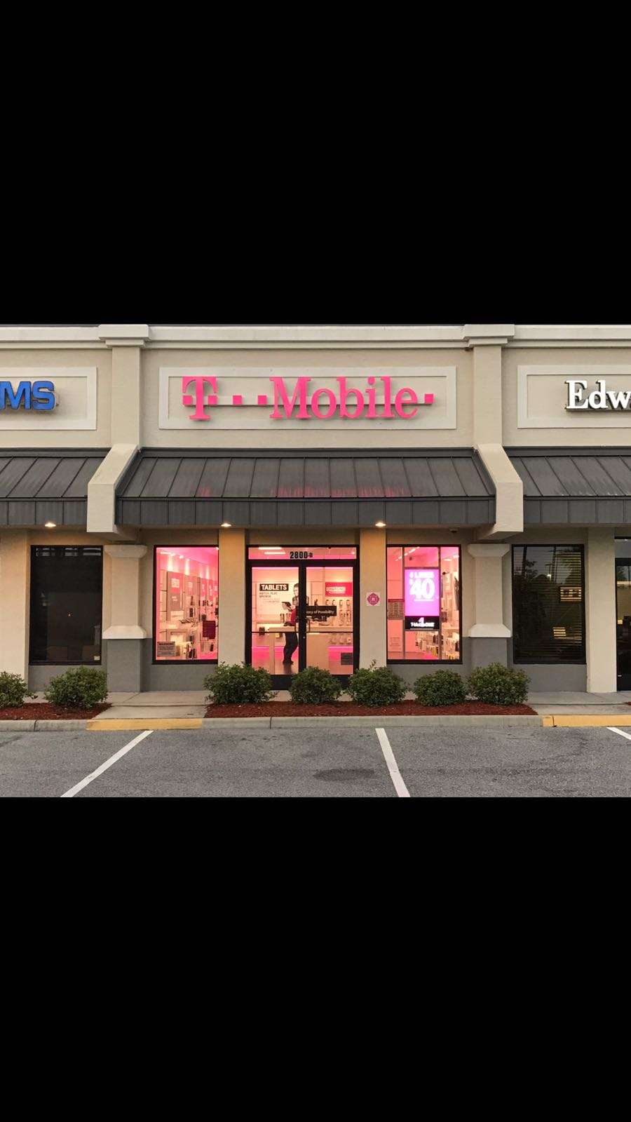 T-Mobile | 2800 Ridge Way Suite B, Lake Wales, FL 33859 | Phone: (863) 777-8877