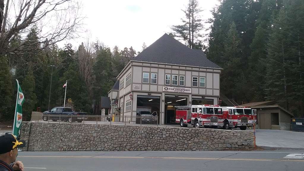 San Bernardino County Fire Station 91 | 301 CA-173, Lake Arrowhead, CA 92352, USA | Phone: (909) 336-0660