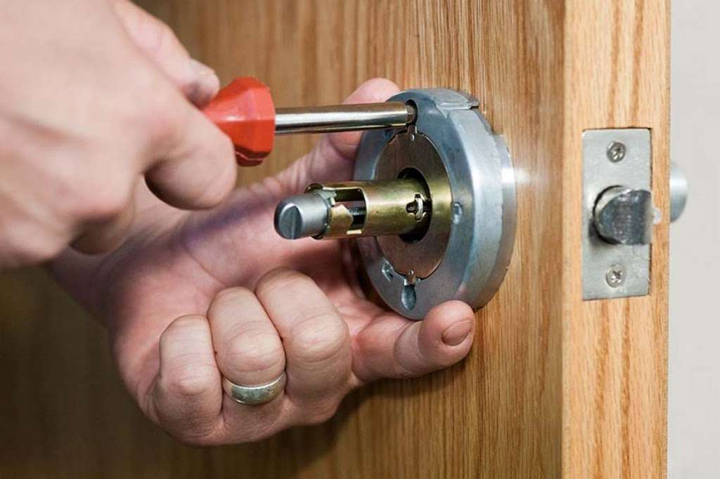 Mr Locksmith inc | 7315 Kennedy Ave ste b, Hammond, IN 46323, USA | Phone: (219) 381-4939