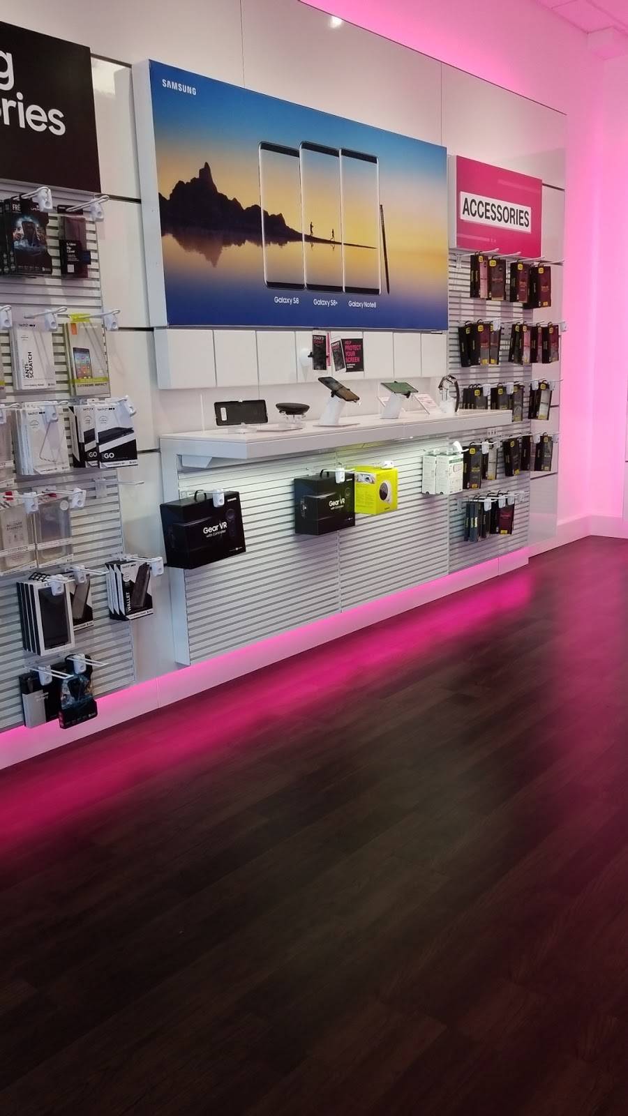 T-Mobile | 301 NW 28th St, Fort Worth, TX 76164, USA | Phone: (817) 900-8146