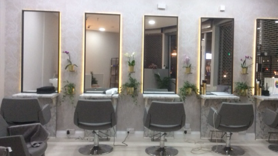 PIAF Hair and Beauty Salon | 1a Stile Hall Parade, Chiswick, London W4 3AG, UK | Phone: 020 8994 7270