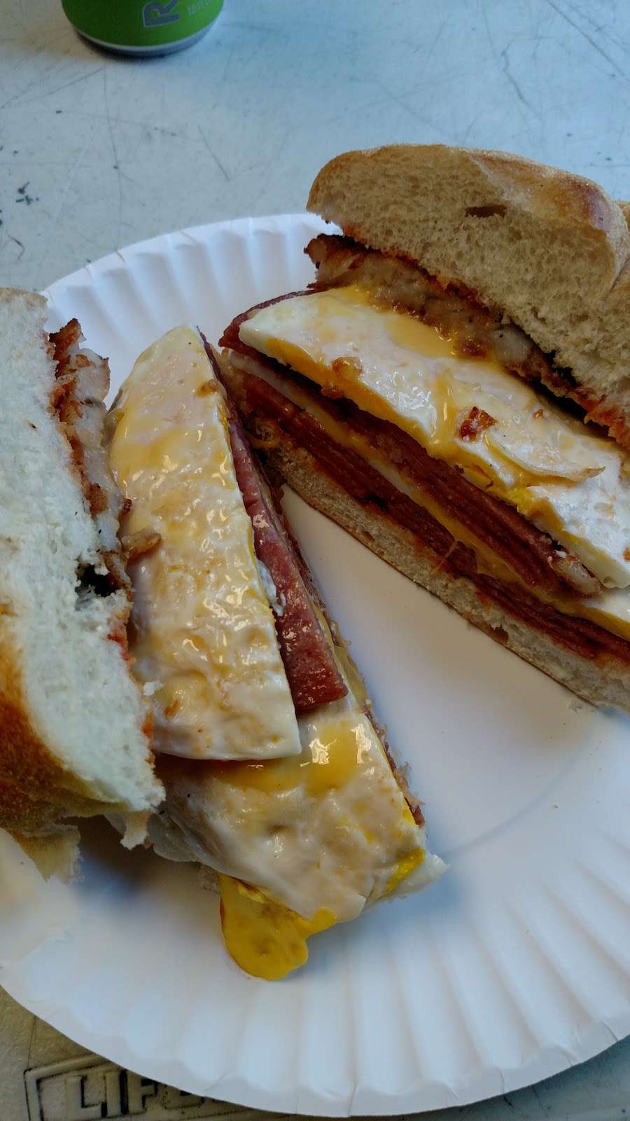 Sungate Deli & Dairy | 253 Main St, Port Monmouth, NJ 07758 | Phone: (732) 787-1555