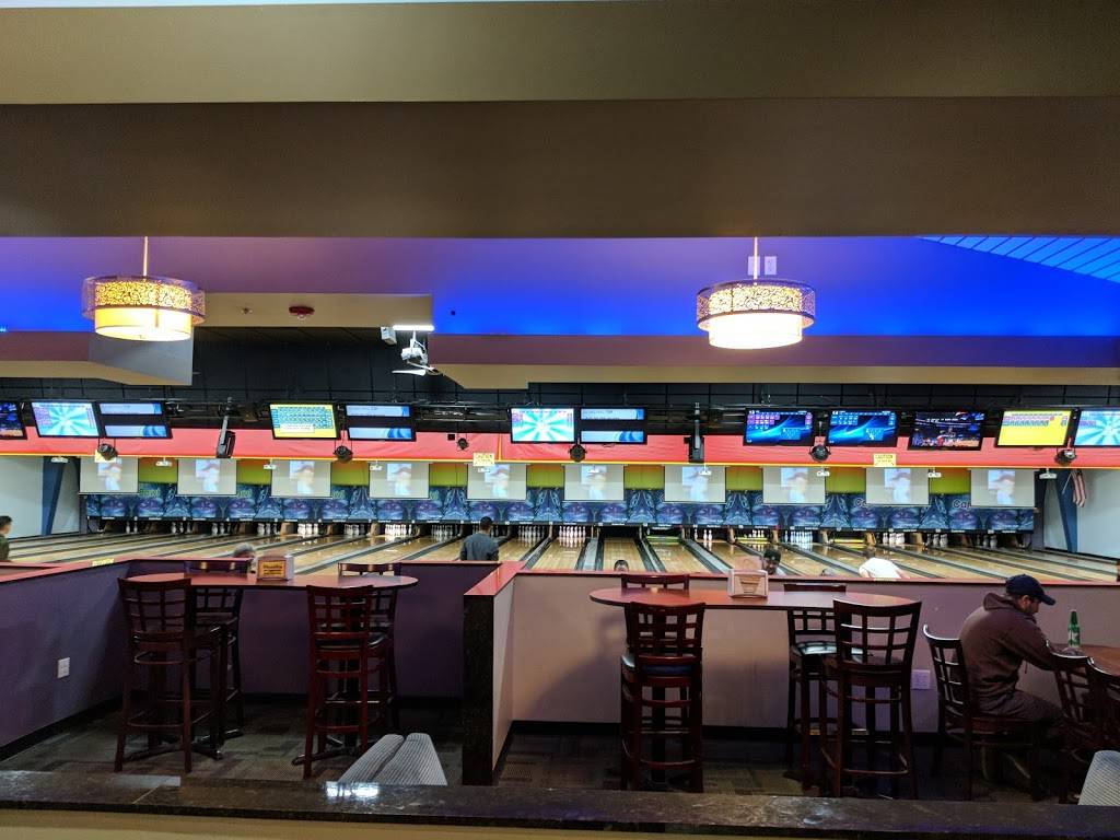 Capitol Bowl | 900 W Capitol Ave, West Sacramento, CA 95691, USA | Phone: (916) 371-4200