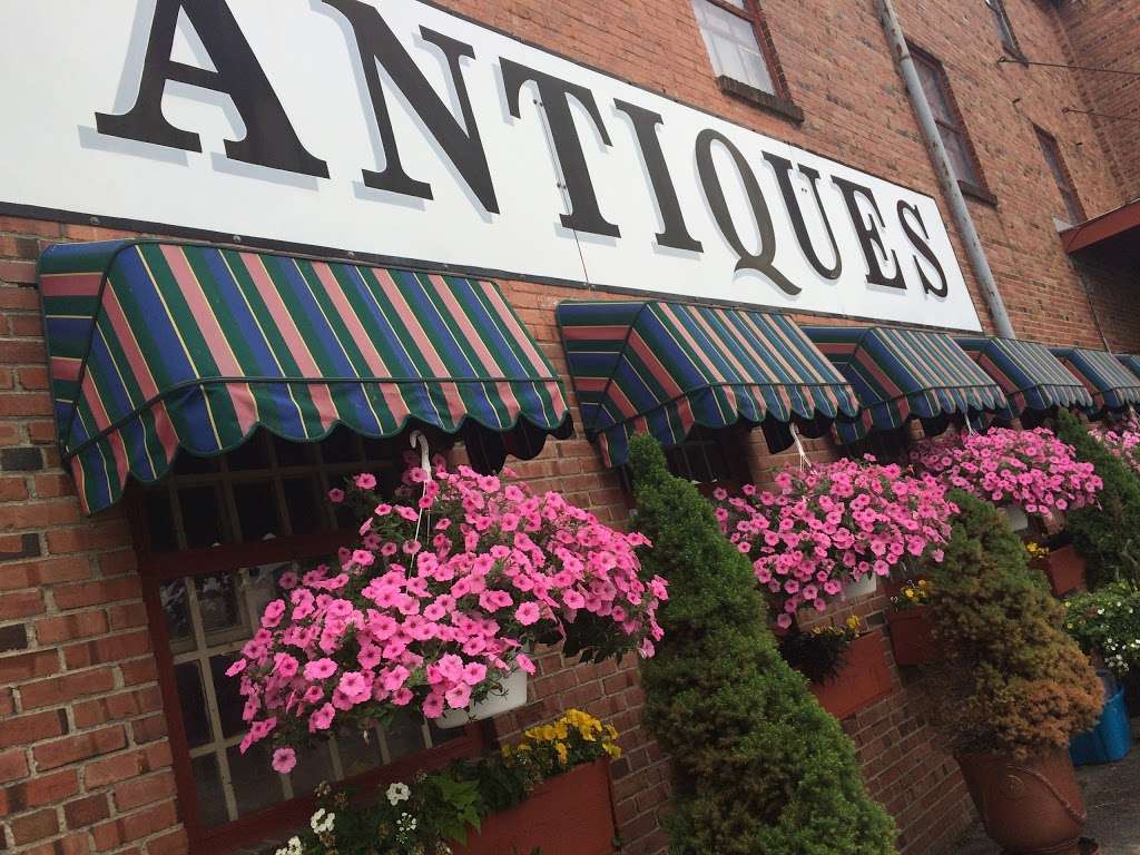 Bay Country Antiques | 415 Dorchester Ave, Cambridge, MD 21613, USA | Phone: (410) 228-5296