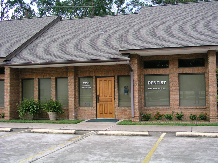 Maxwell C. Elliott DDS | 1915 FM 517 Rd E, Dickinson, TX 77539 | Phone: (281) 534-7112