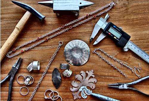 Creative Escape | Manor Park, Chislehurst BR7 5QE, UK | Phone: 07507 311597