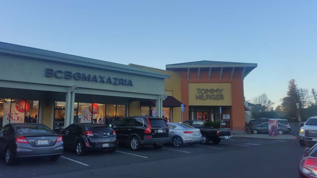 Napa Premium Outlets | 629 Factory Stores Dr, Napa, CA 94558, USA | Phone: (707) 226-9876