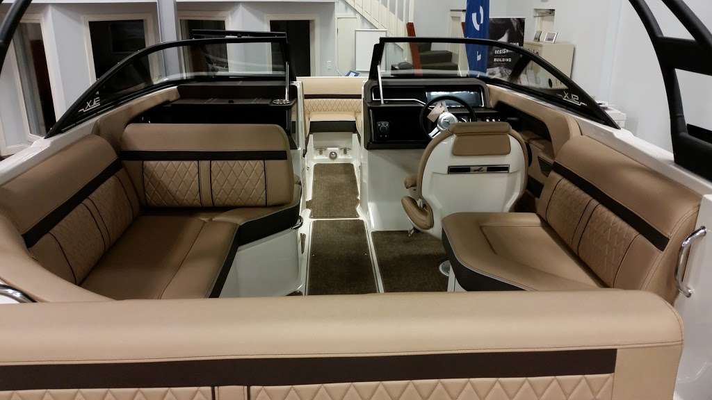 MarineMax Somers Point | 600 Bay Ave, Somers Point, NJ 08244, USA | Phone: (609) 926-0600