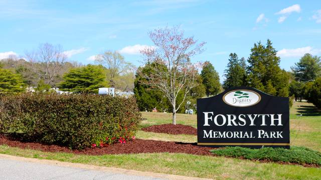 Forsyth Memorial Park | 3771 Yadkinville Rd, Winston-Salem, NC 27106, USA | Phone: (336) 924-2865