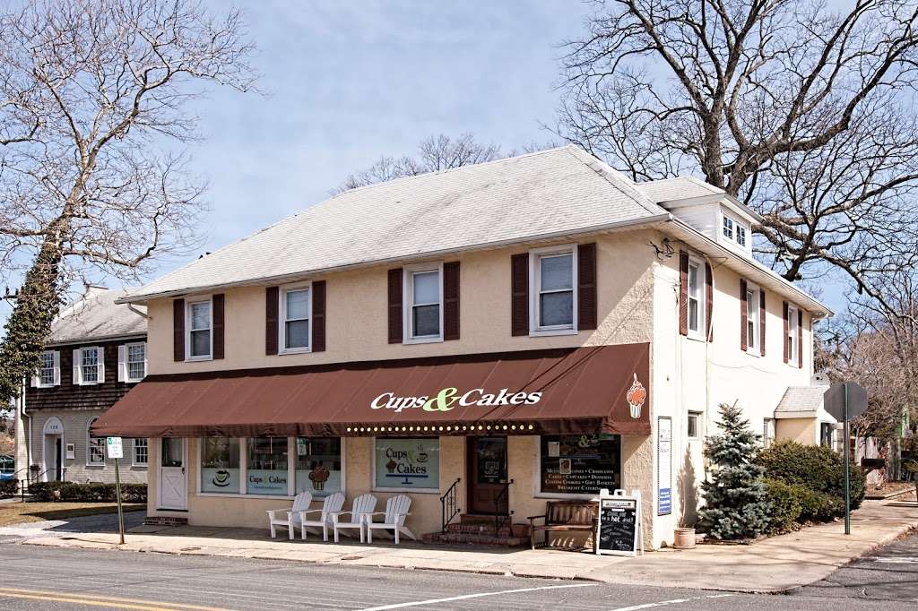 Cups and Cakes | 122 E River Rd, Rumson, NJ 07760, USA | Phone: (732) 842-8080