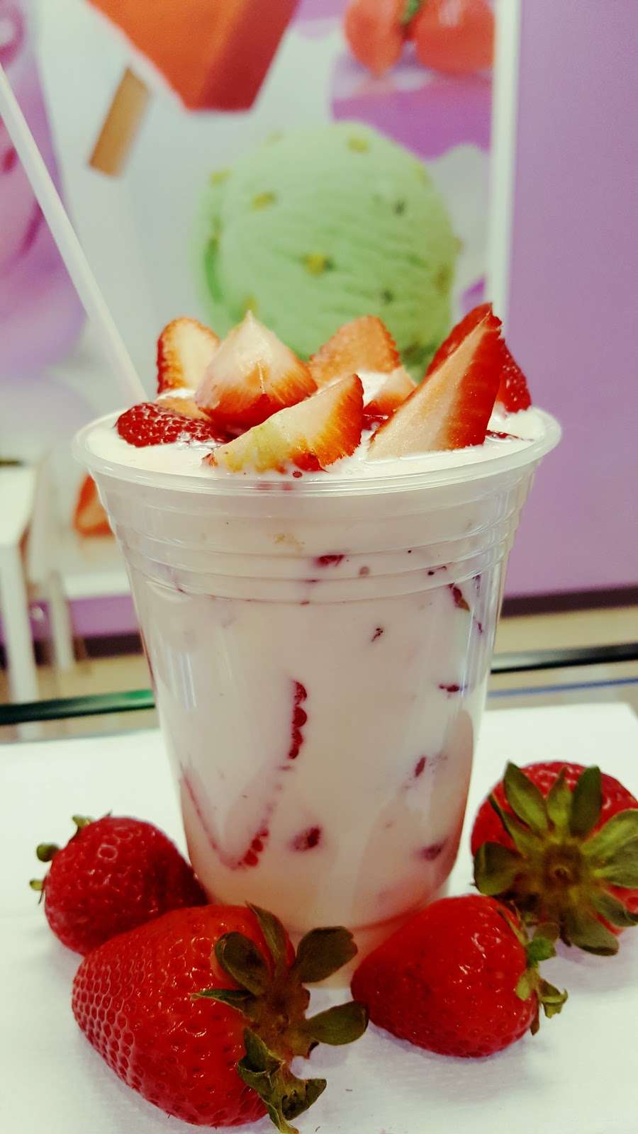 La Michoacana Sweet Ice Cream | 2933 Kirk Rd, Aurora, IL 60502 | Phone: (630) 299-3911