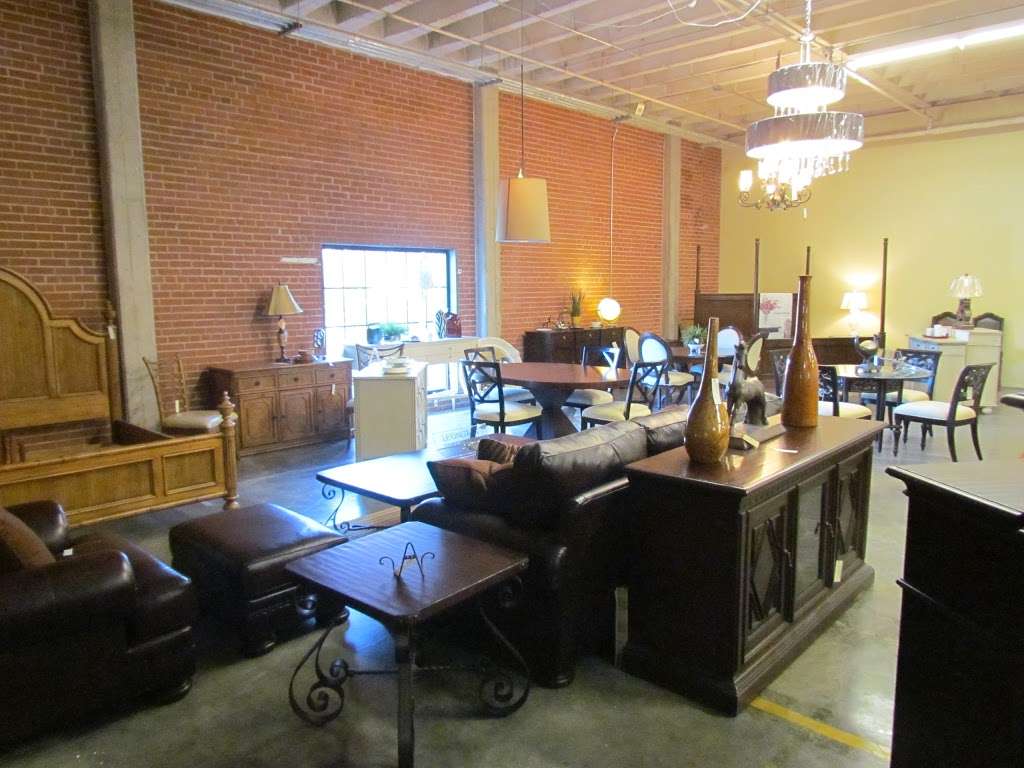 Carolina Rustica Furniture | 325 McGill Ave NW #175, Concord, NC 28027, USA | Phone: (800) 205-7819