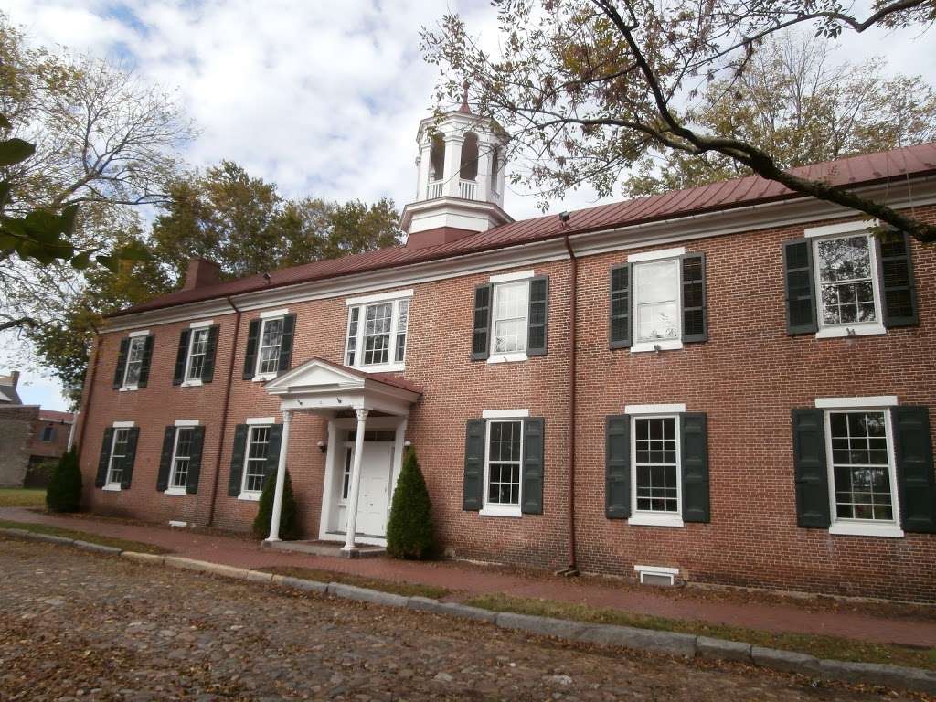 New Castle Visitor Center at The Arsenal | 30 Market St, New Castle, DE 19720, USA | Phone: (302) 322-2794