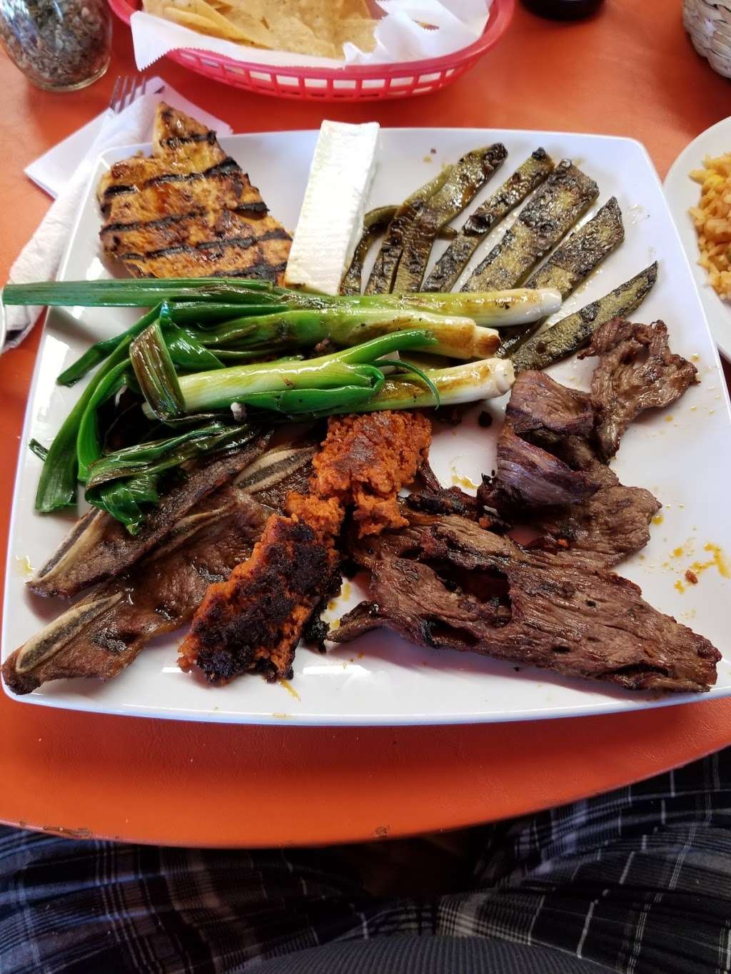 Nuevo Leon Mexican Grill | 1501 Pacific Coast Hwy, Wilmington, CA 90744, USA | Phone: (310) 549-0550