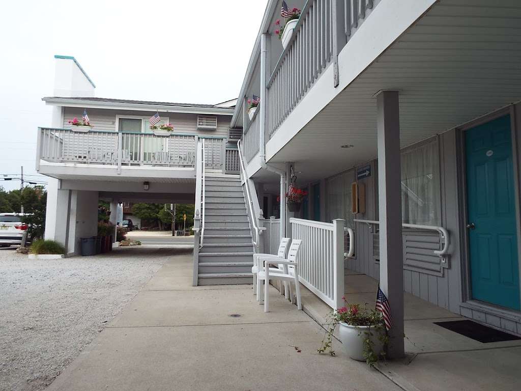 The North Shore Inn | 806 Central Ave, Barnegat Light, NJ 08006, USA | Phone: (609) 494-5001