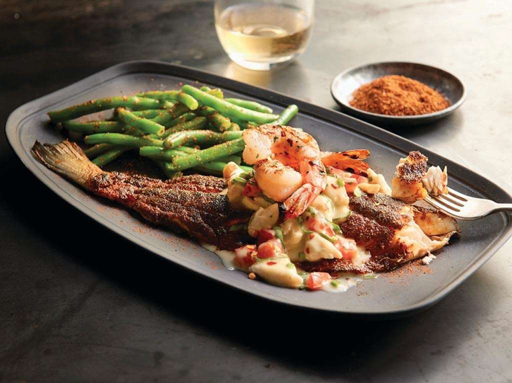 Saltgrass Steak House | 4400 East Fwy, Baytown, TX 77521, USA | Phone: (281) 421-0163