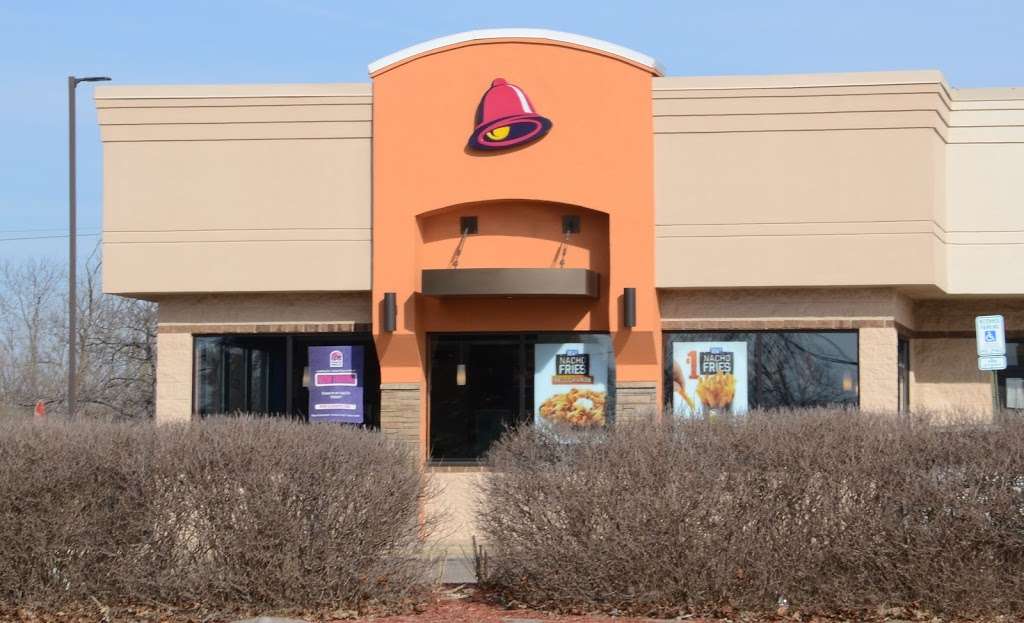 Taco Bell | 920 Greenwald Ct, Mukwonago, WI 53149, USA | Phone: (262) 363-2946