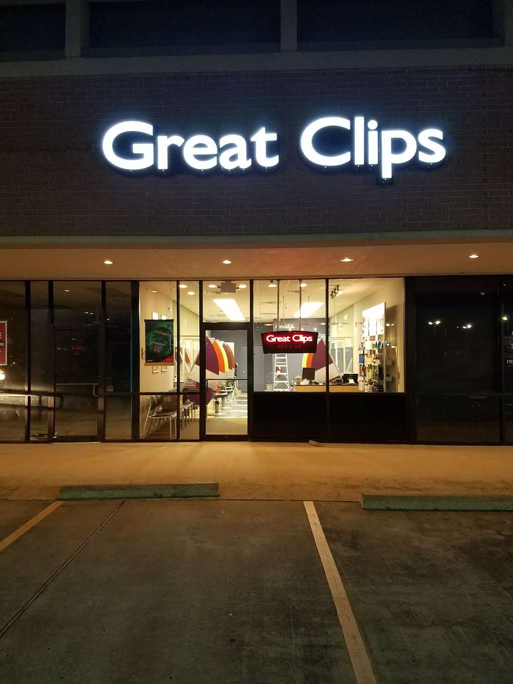 Great Clips | 3600 Farm to Market Rd 1488 Ste 180, Conroe, TX 77384, USA | Phone: (281) 292-3900