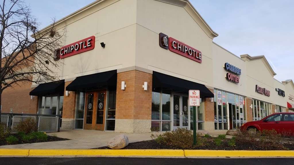 Chipotle Mexican Grill | 811 Butterfield Rd, Wheaton, IL 60189, USA | Phone: (630) 588-9728