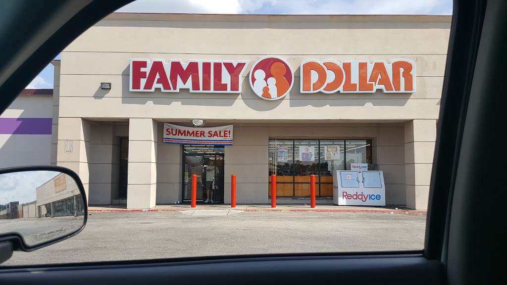 Family Dollar | 13711 Kuykendahl Rd, Houston, TX 77090 | Phone: (281) 875-9306