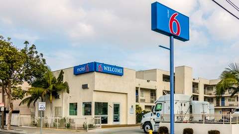 Motel 6 Los Angeles - Bell Gardens | 6344 S Eastern Ave, Bell Gardens, CA 90201, USA | Phone: (323) 560-8221