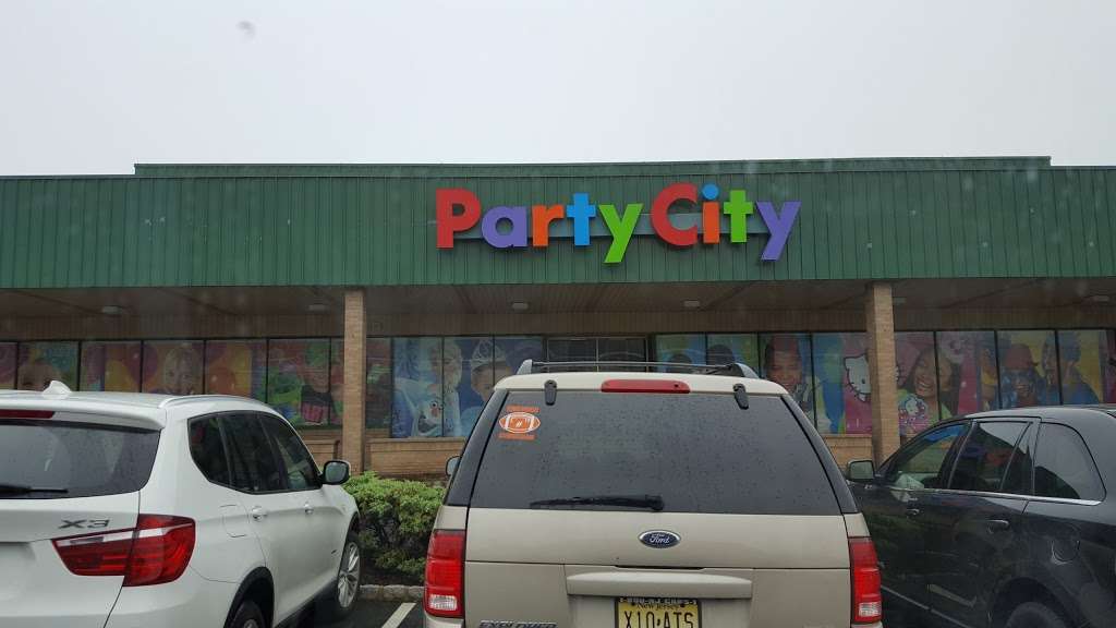 Party City | Brentwood Plaza Shopping Center, 1625 NJ-23, Wayne, NJ 07470, USA | Phone: (973) 305-8833