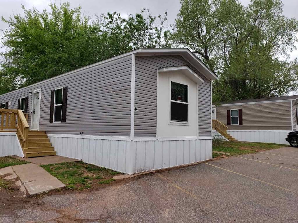 Boomer Manufactured Home Community | 2401 SE 44th St #45, Oklahoma City, OK 73129 | Phone: (405) 400-6929