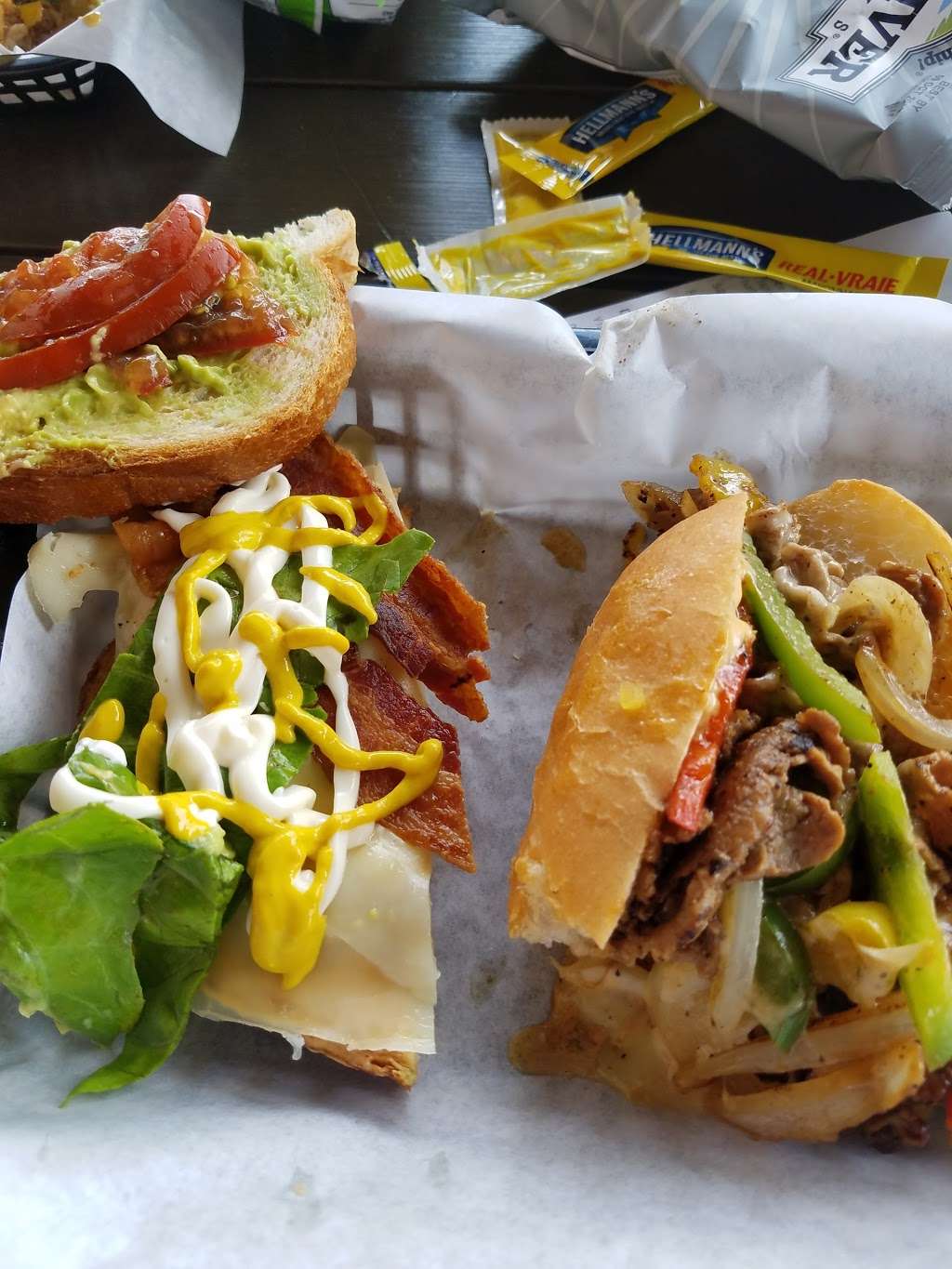 Antones Famous PoBoys - North Loop | 2724 W T C Jester Blvd, Houston, TX 77018, USA | Phone: (713) 686-4338