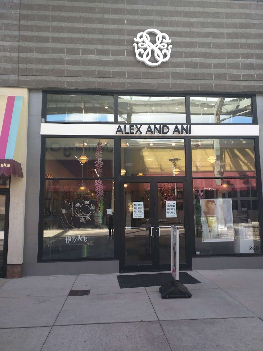 ALEX AND ANI | 260 Patriot Pl, Foxborough, MA 02035, USA | Phone: (774) 215-0131