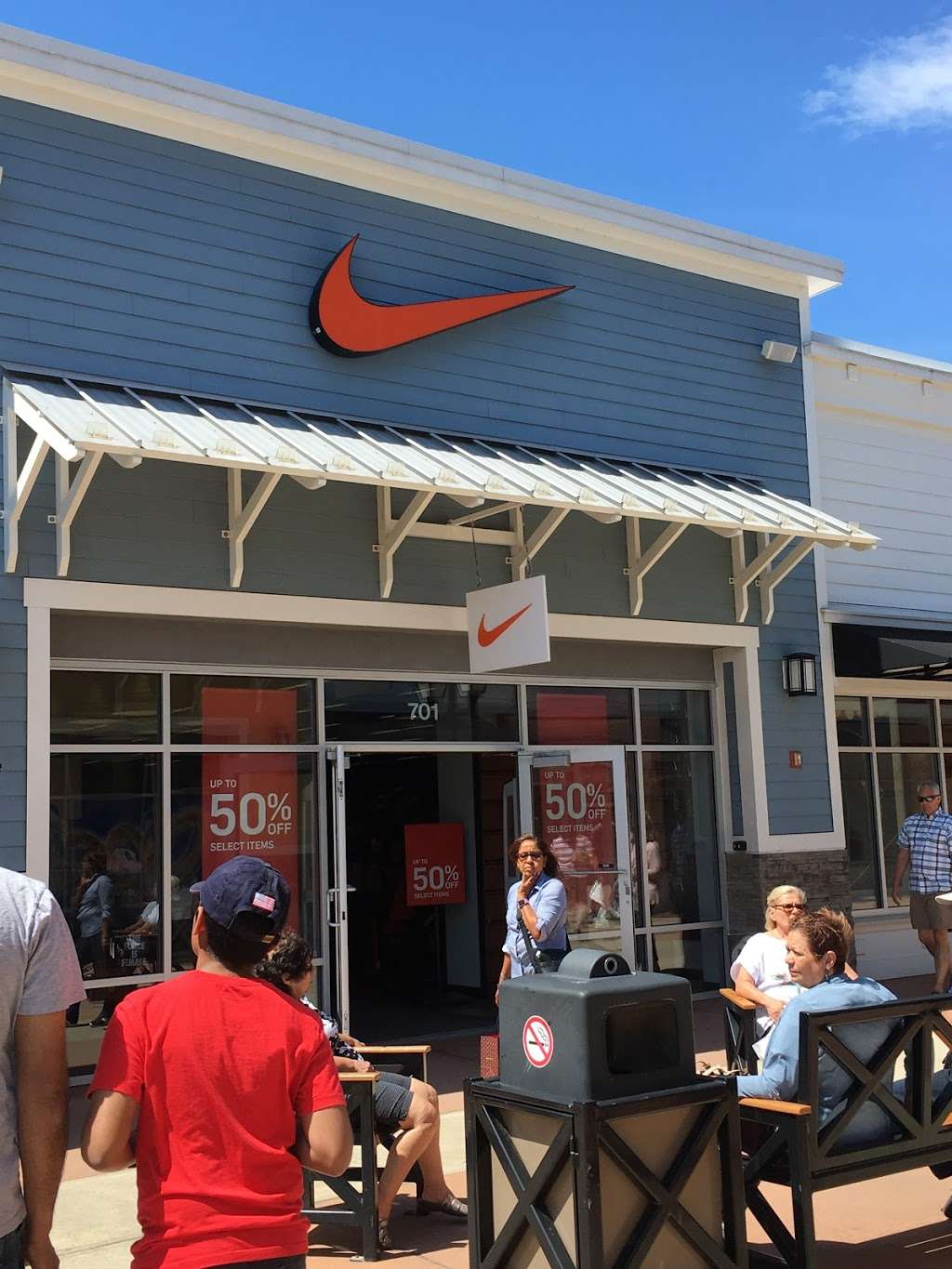 merrimack nike outlet