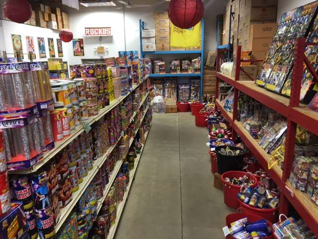 Boom Town Fireworks | 720 Joliet St, Dyer, IN 46311 | Phone: (847) 722-6800