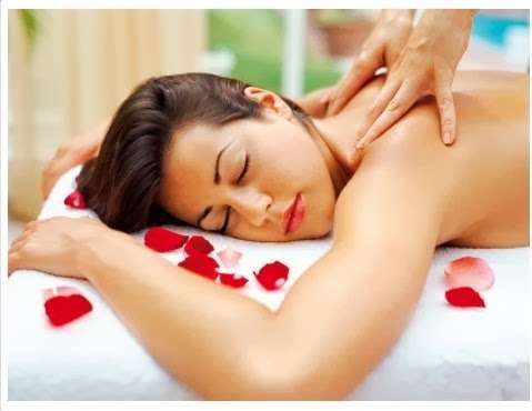 massage 407 | 9570 Chandon Dr, Orlando, FL 32825, USA | Phone: (407) 412-1758