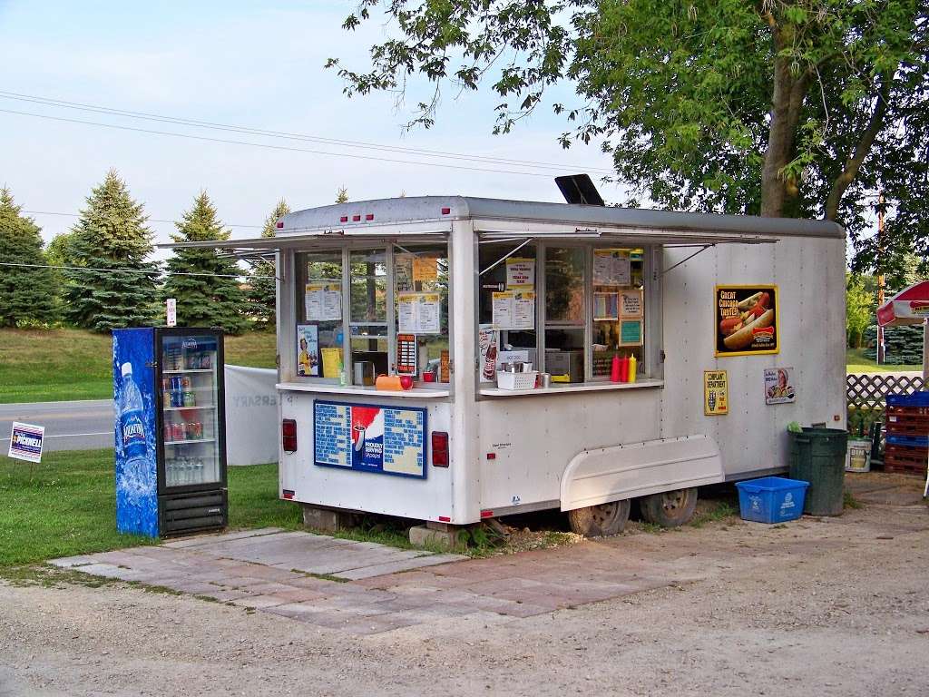 Leftys Chicago Style Hot Dogs | N7033 US-12, Elkhorn, WI 53121 | Phone: (262) 215-8266